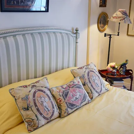 Alma-eiffel Tower * Parijs