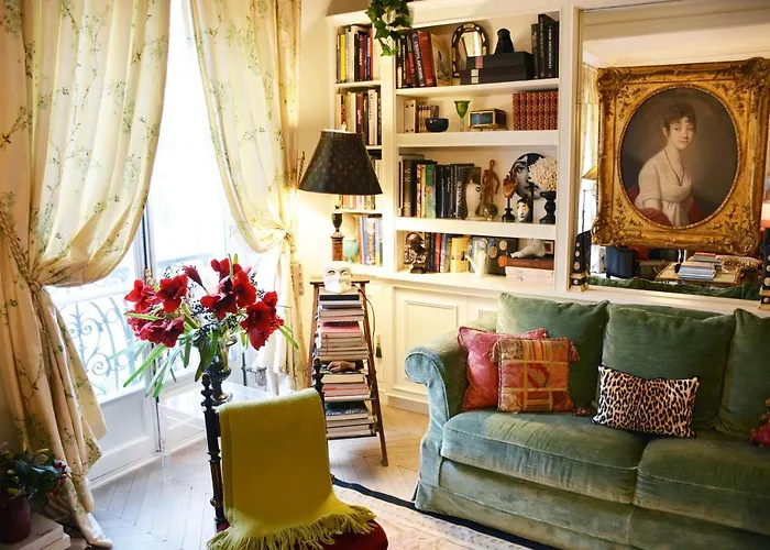 Alma-eiffel Tower * パリ